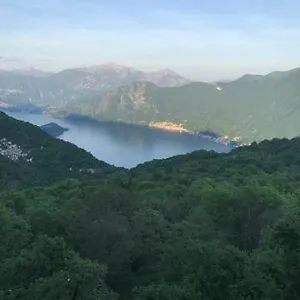 https://larium-bed-breakfast-pigra.it-lombardy.com
